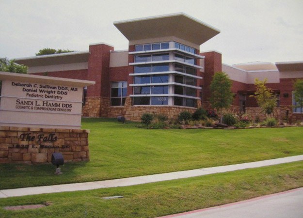 Outside view of Dr. Hamm's office