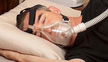 Man with CPAP mask